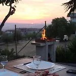 La Mariposa De La Reina Bed & Breakfast 4*